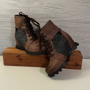 Sorel Joan of Arctic waterproof wedge Lexie lace up bootie